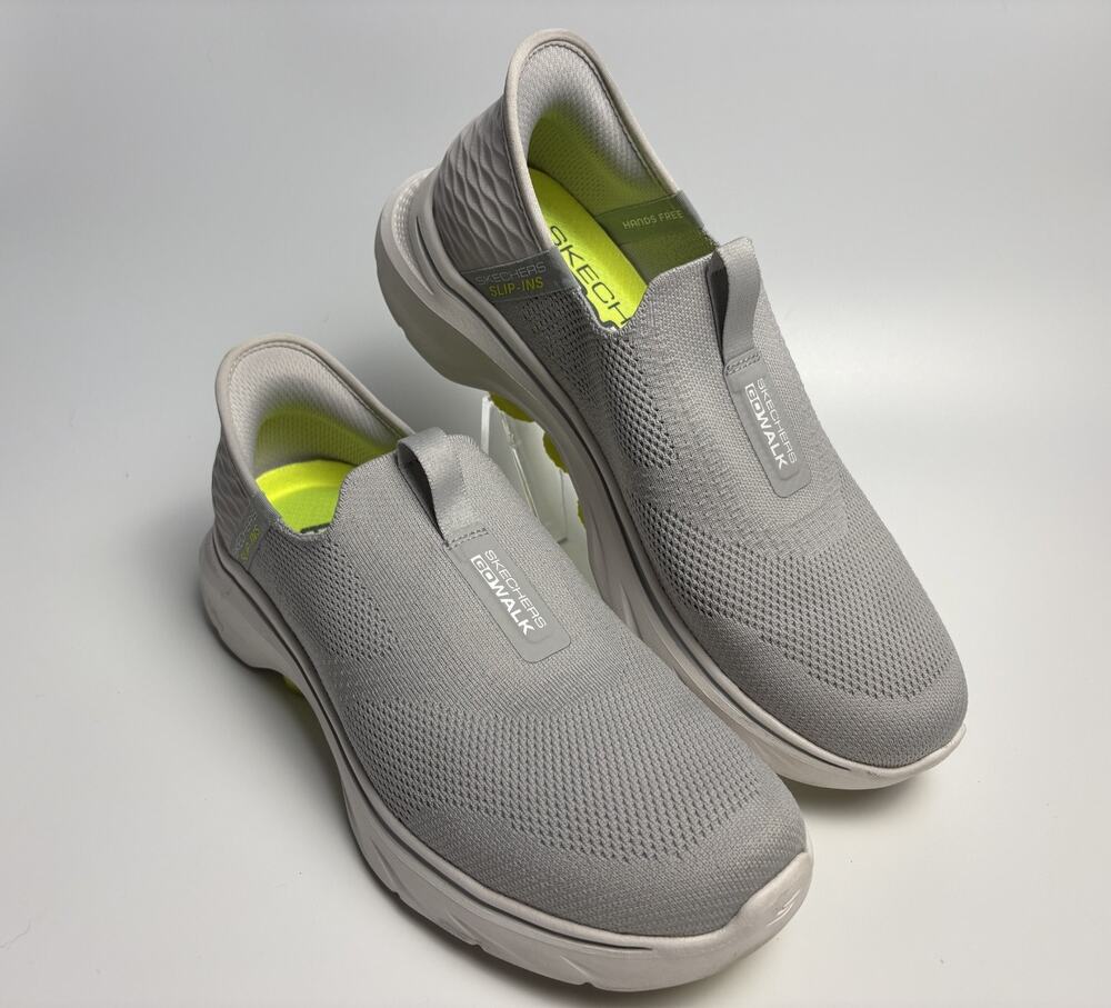 Skechers Go Walk Easy On 2 Men's Size 7.5 Light Gray Slip-Ins Sneakers
